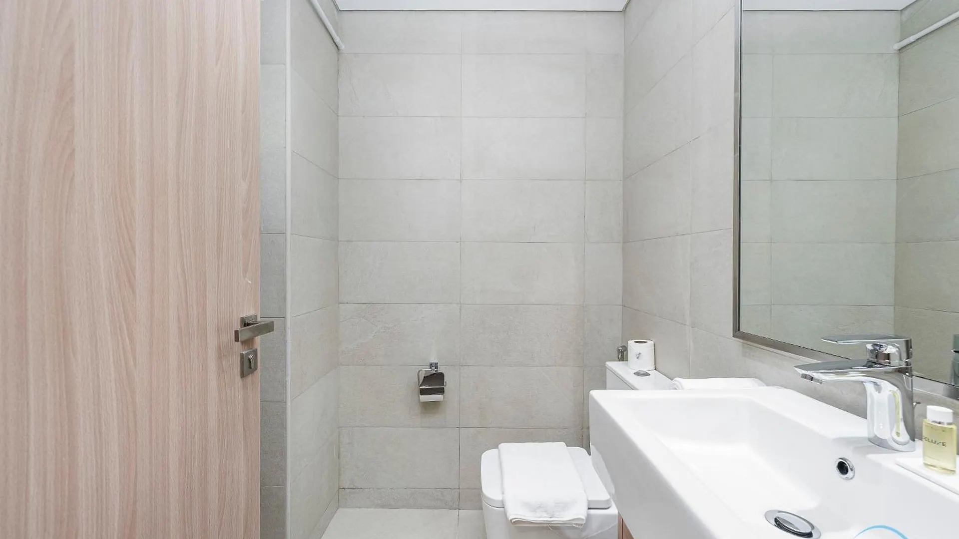Comfortable Studio In Azizi Riviera 24, Al Merkadh By Deluxe Holiday Homes Dubai Apartment