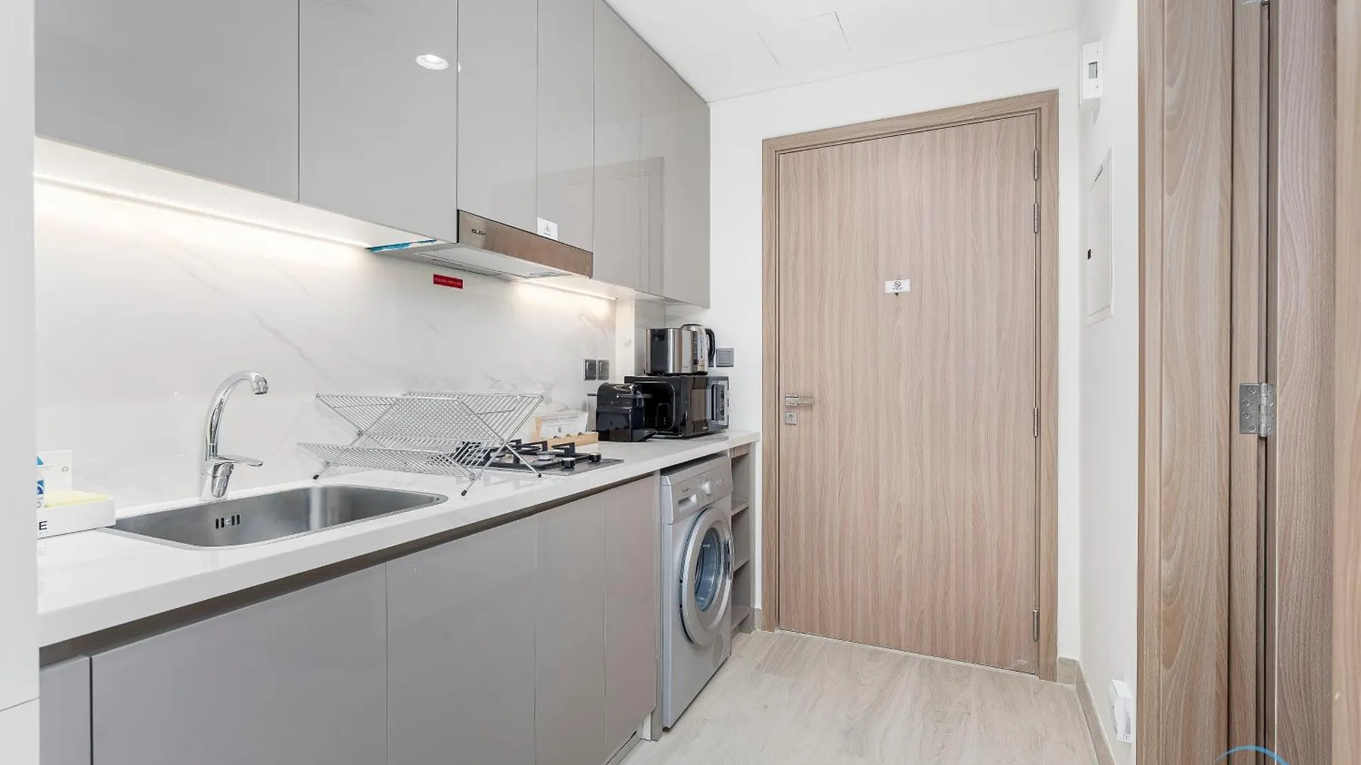 Comfortable Studio In Azizi Riviera 24, Al Merkadh By Deluxe Holiday Homes Dubai